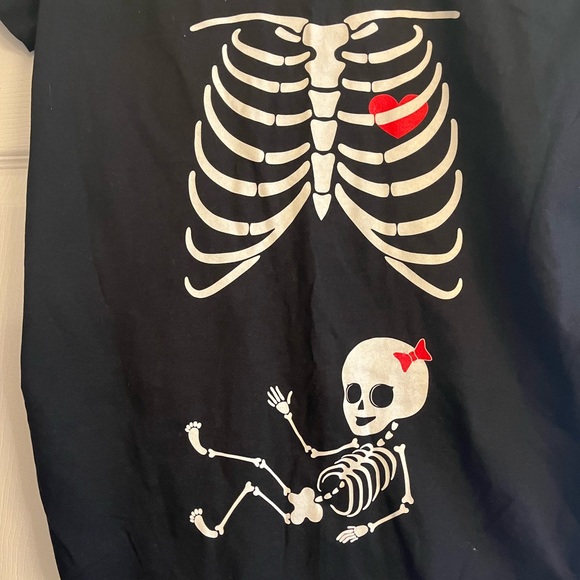 Black Skeleton Maternity Top - Picture 2 of 5